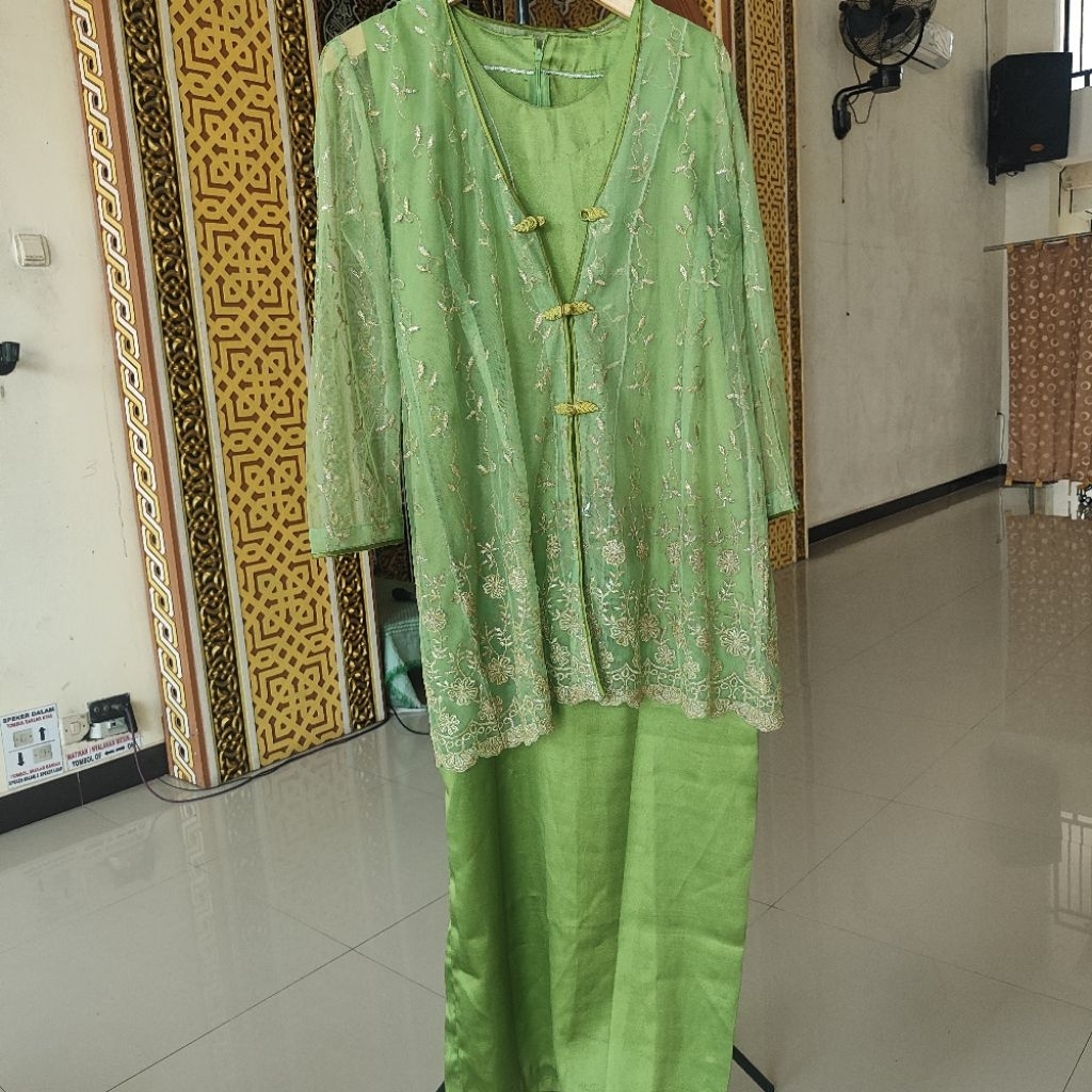Gamis sutra ijo mewah