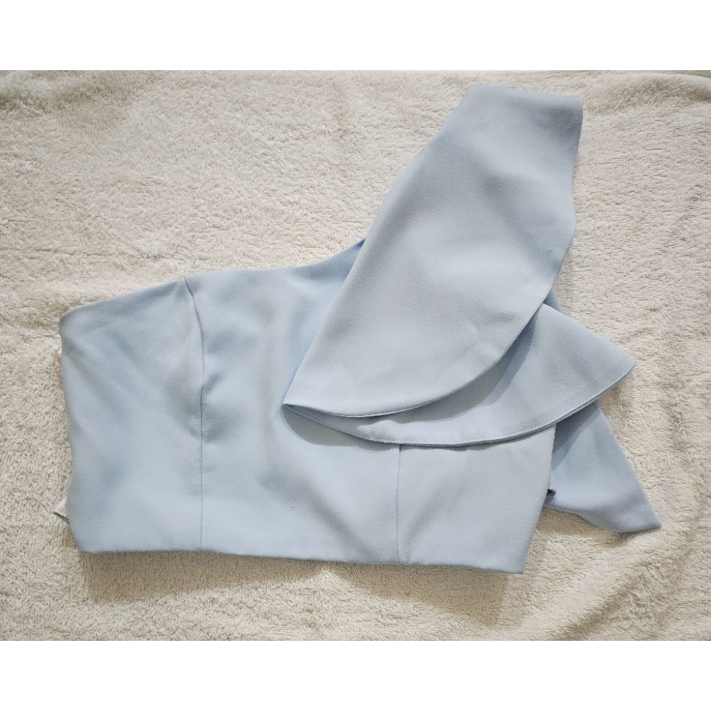 Preloved Baby Blue One Shoulder Tarzan Crop Top