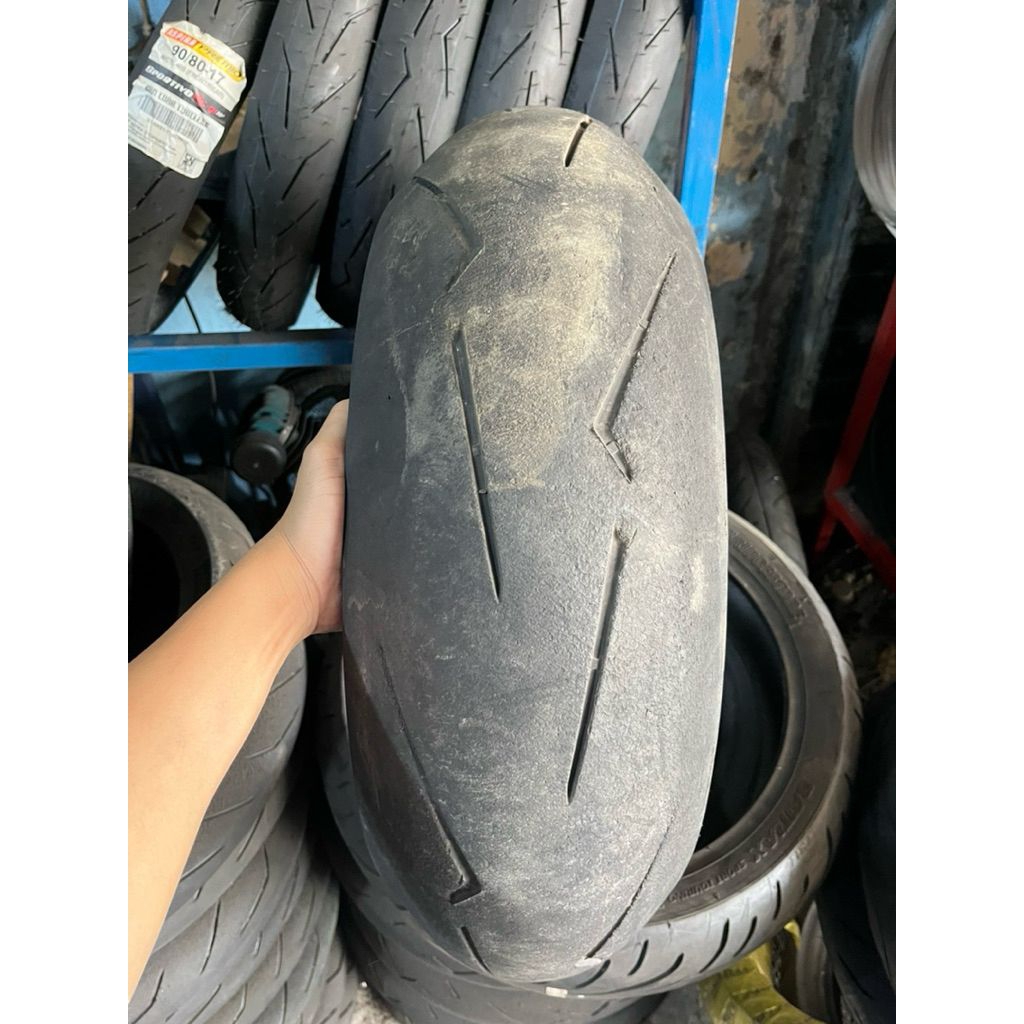 Ban Pirelli Diablo Rosso ukuran 180/60-17 tubeless