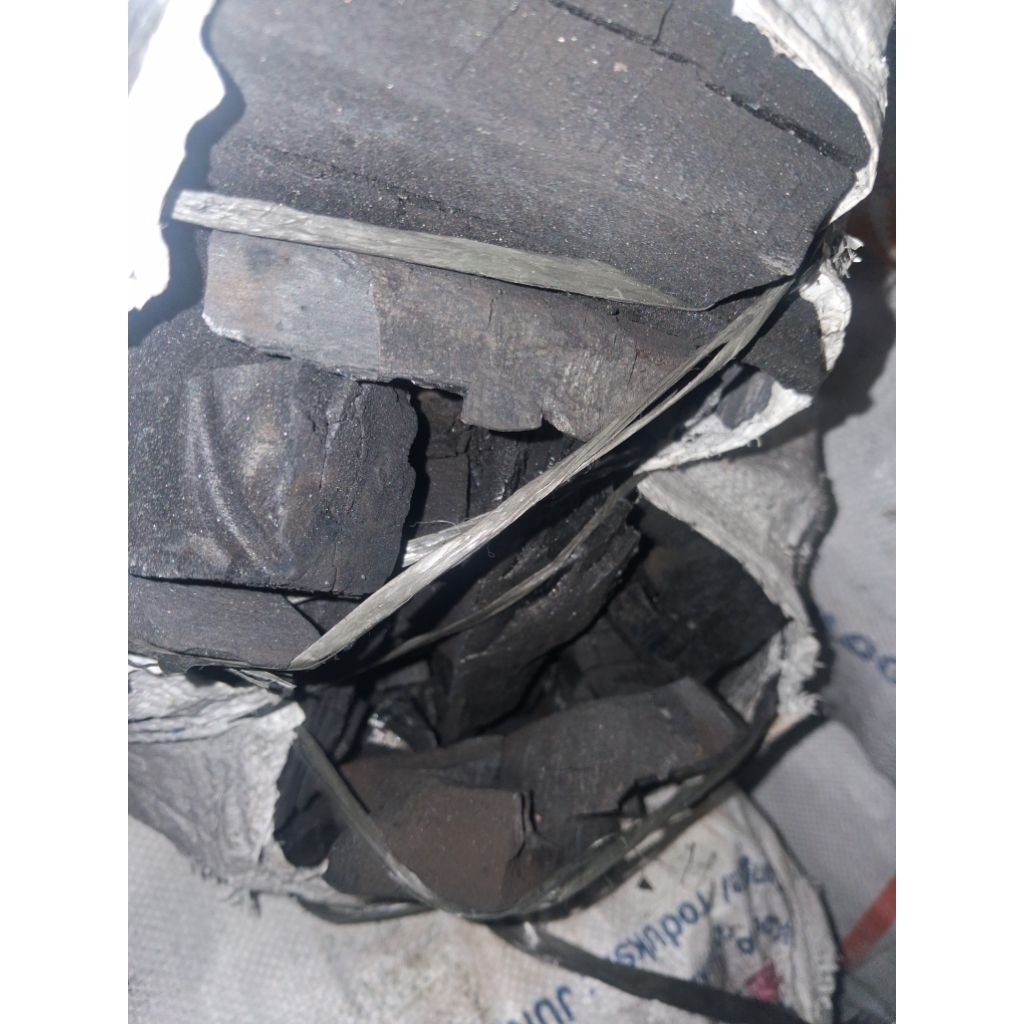arang kayu 1 karung besar