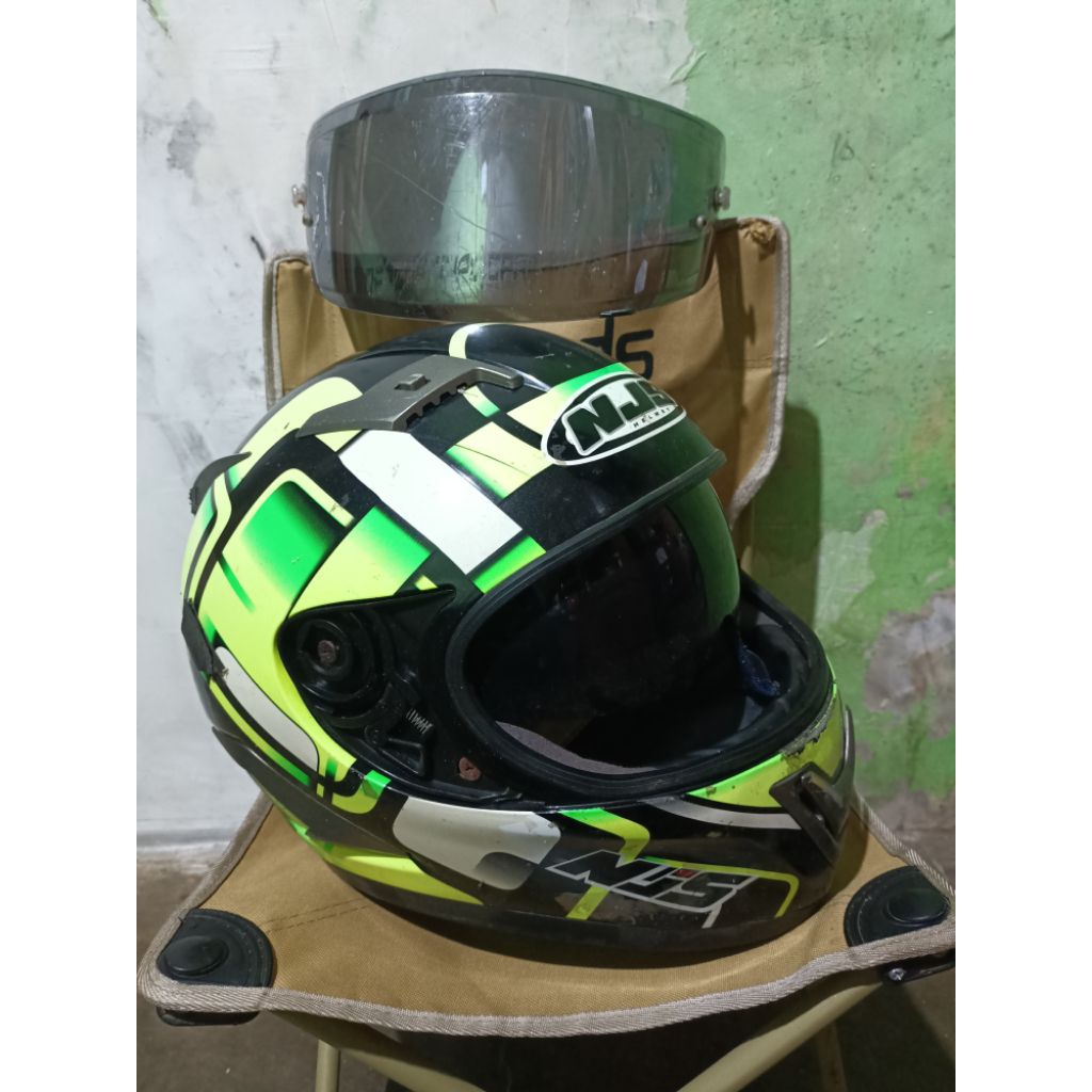HELM NJS FULL FACE BEKAS (BUAT BAHAN)