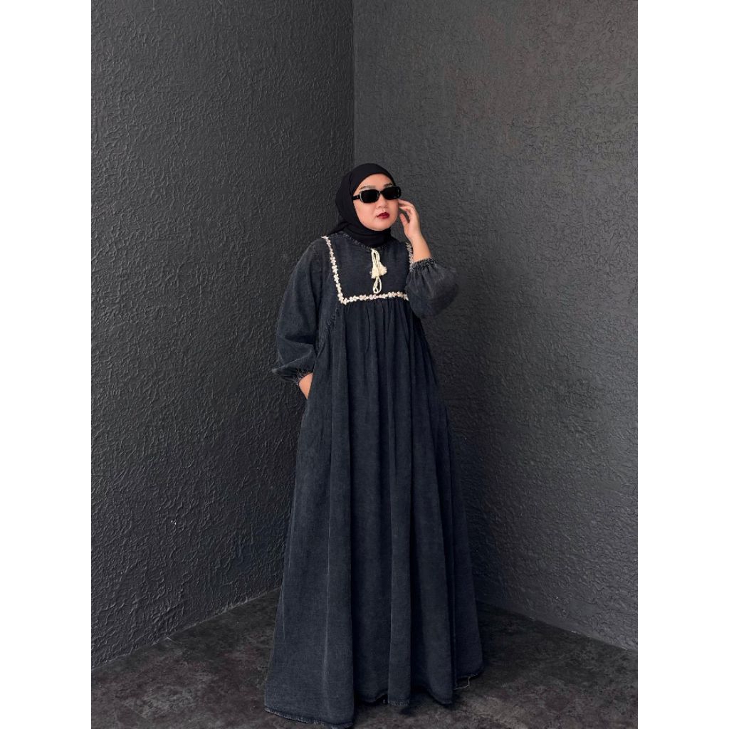 Mara Dress