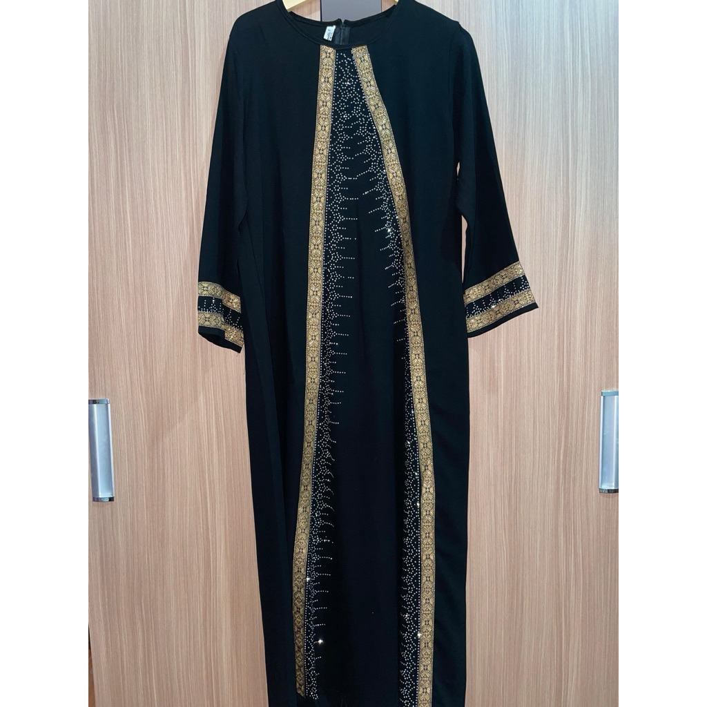 PRELOVED ABAYA SAUDI HITAM