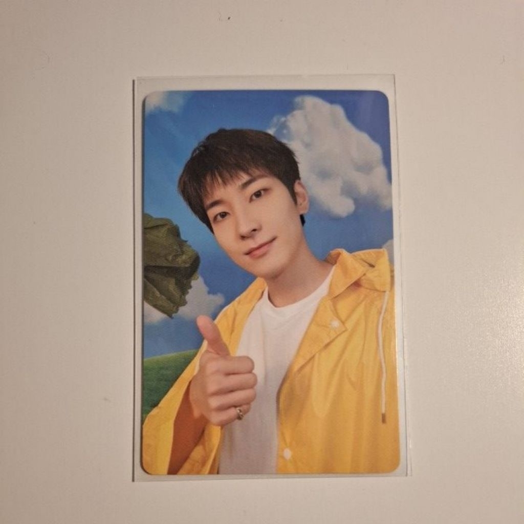OFFICIAL PHOTOCARD SEVENTEEN WONWOO SEVENTEENTH HEAVEN JAS HUJAN KUNING
