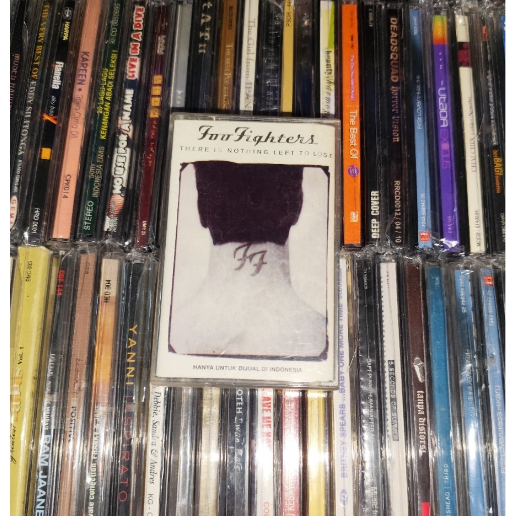 Kaset Foo Fighters - There Is Nothing Left to Lose