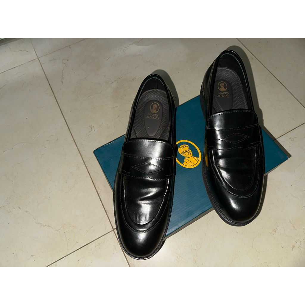 Sepatu NappaMilano Penny Noir