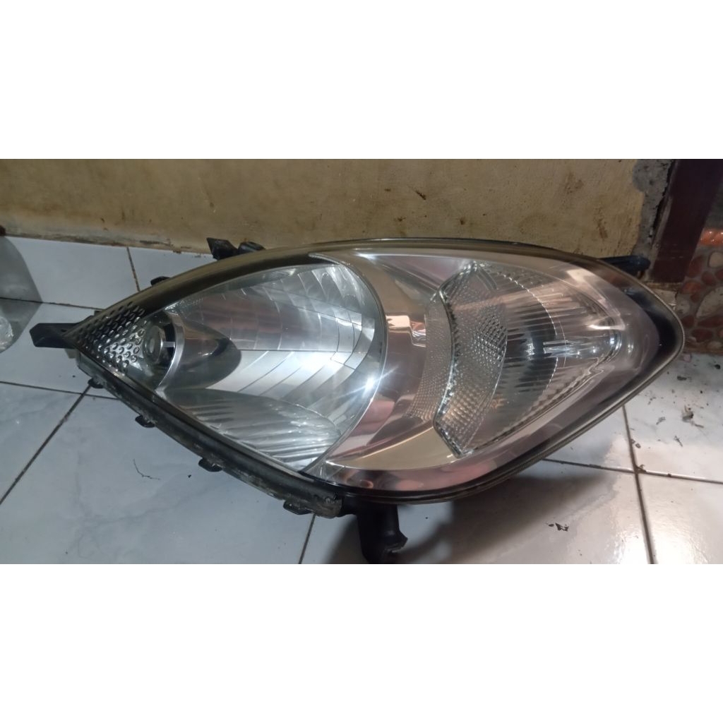 Headlamp Innova 2005-2010