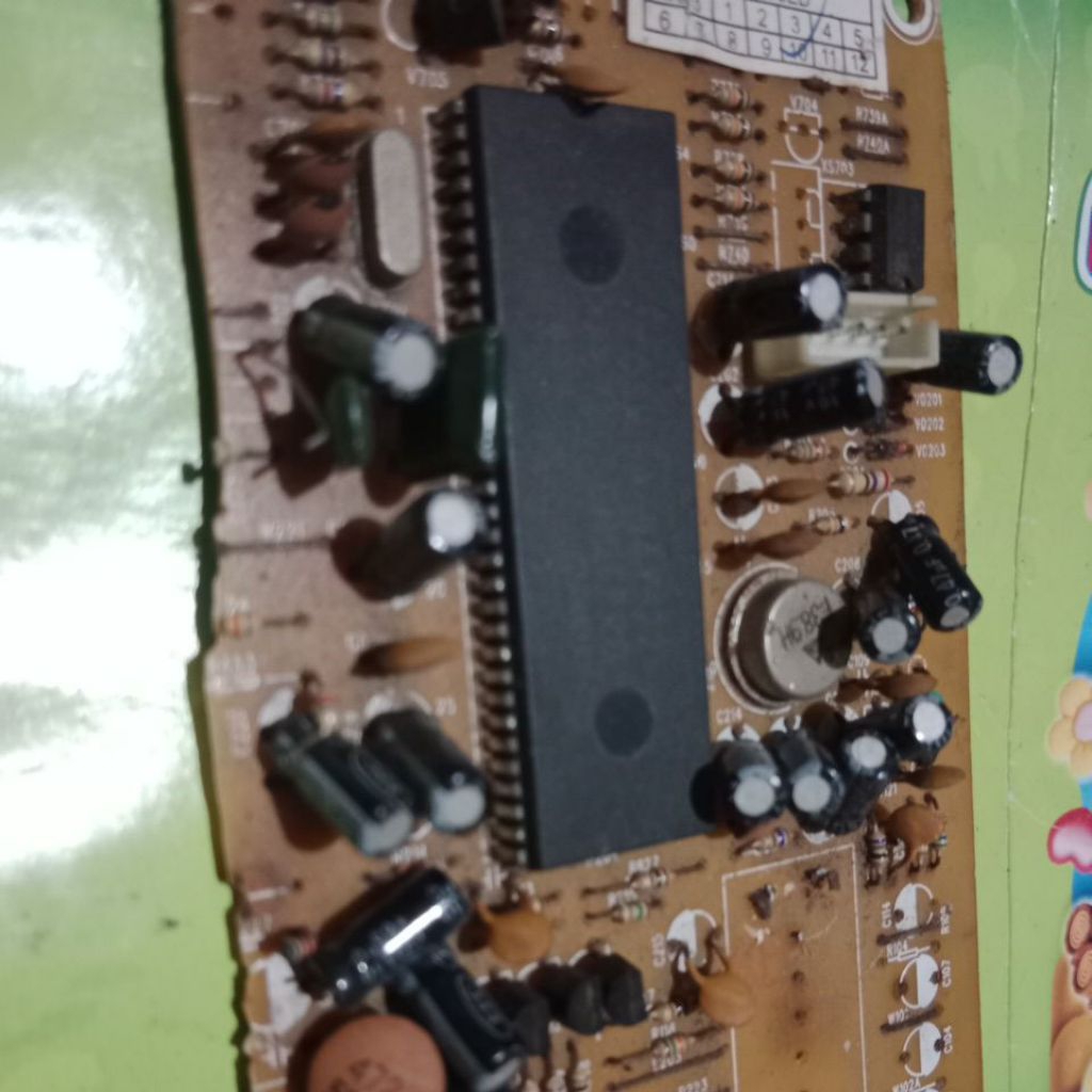 IC 8895 untuk TV China cabutan