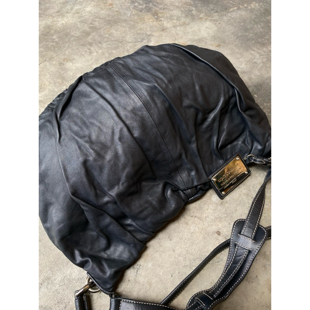 Dolce&Gabbana Sling Bag Leather With Fringe Charm Logo Bracelet Authentic Dolce & Gabanna Hobobag Mi