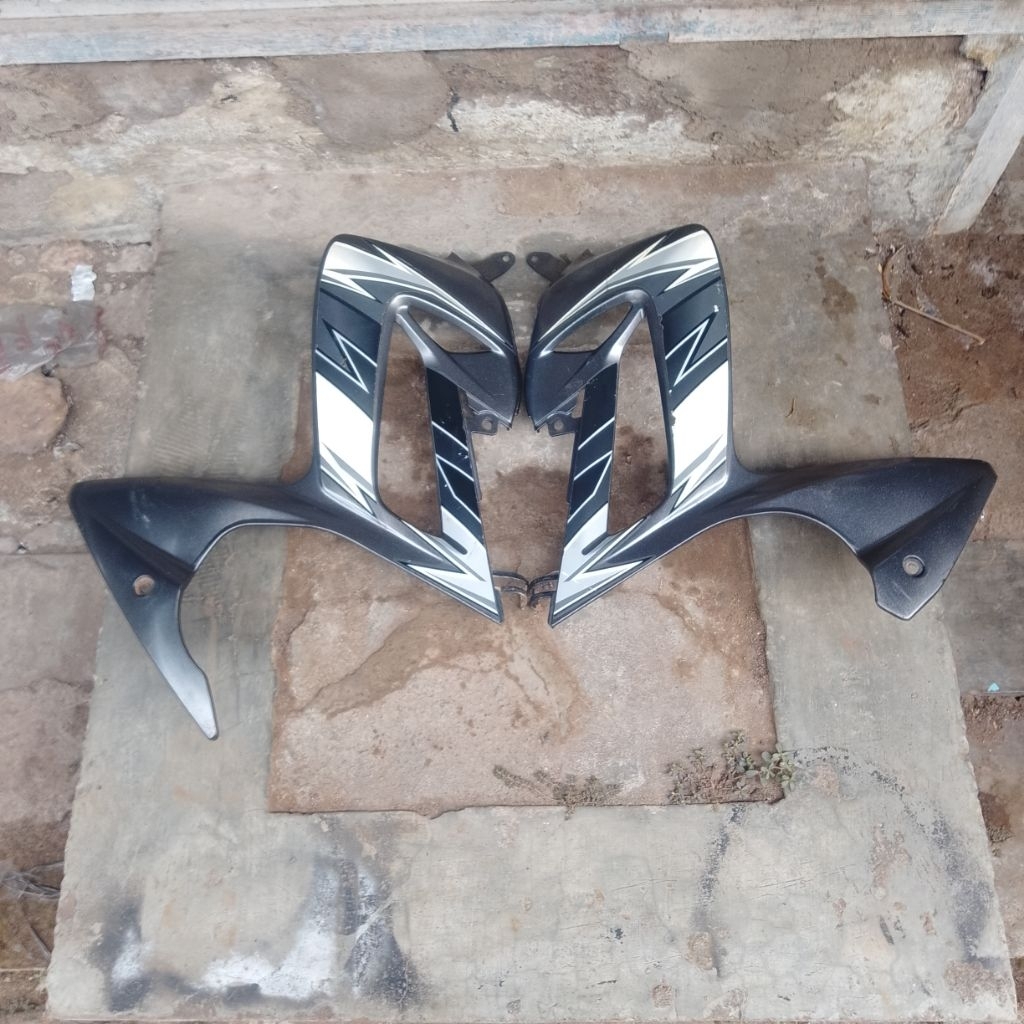 Cover sayap luar Suzuki Satria Fu Thailand original bekas copotan second