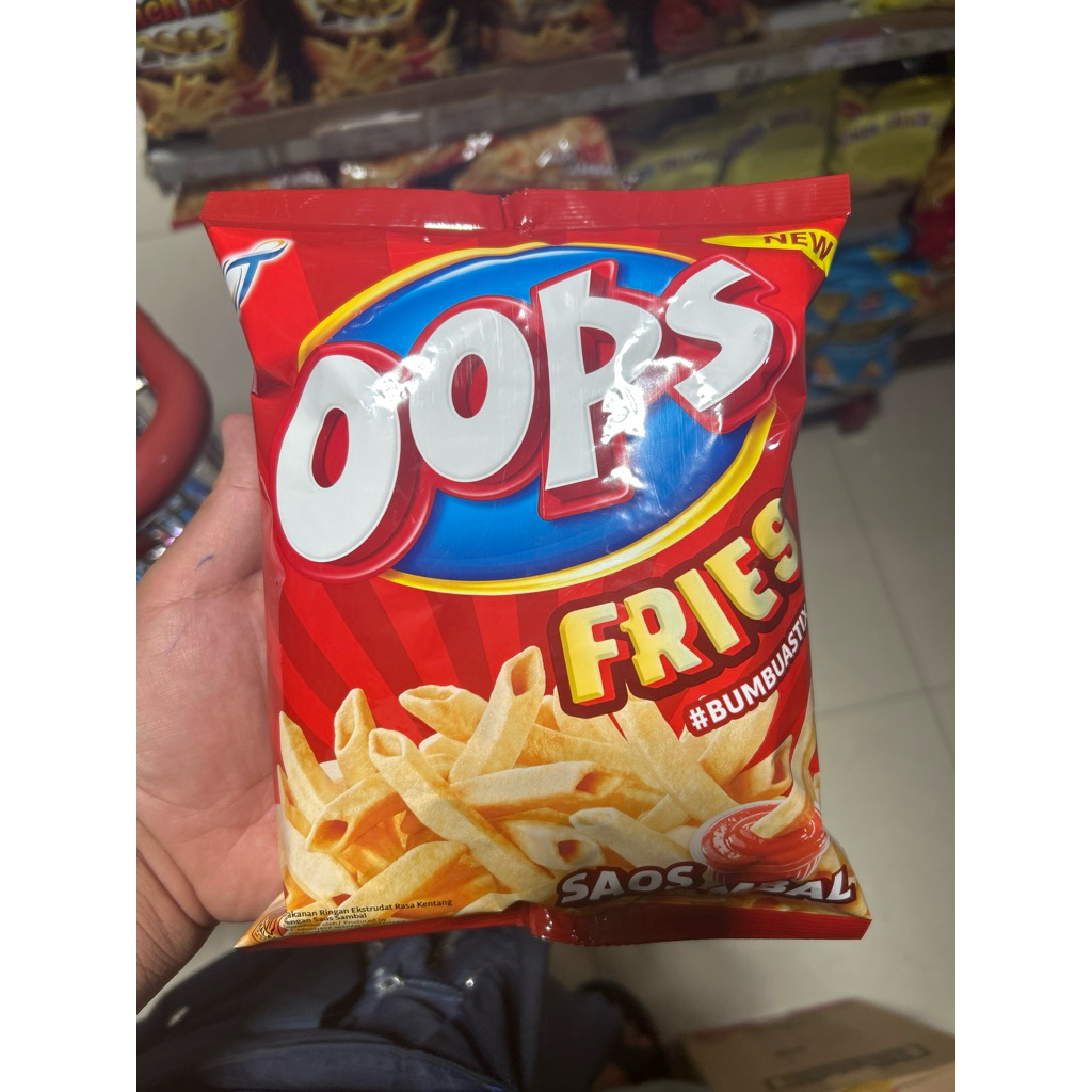 OOPS fries snack 50gram saos sambal