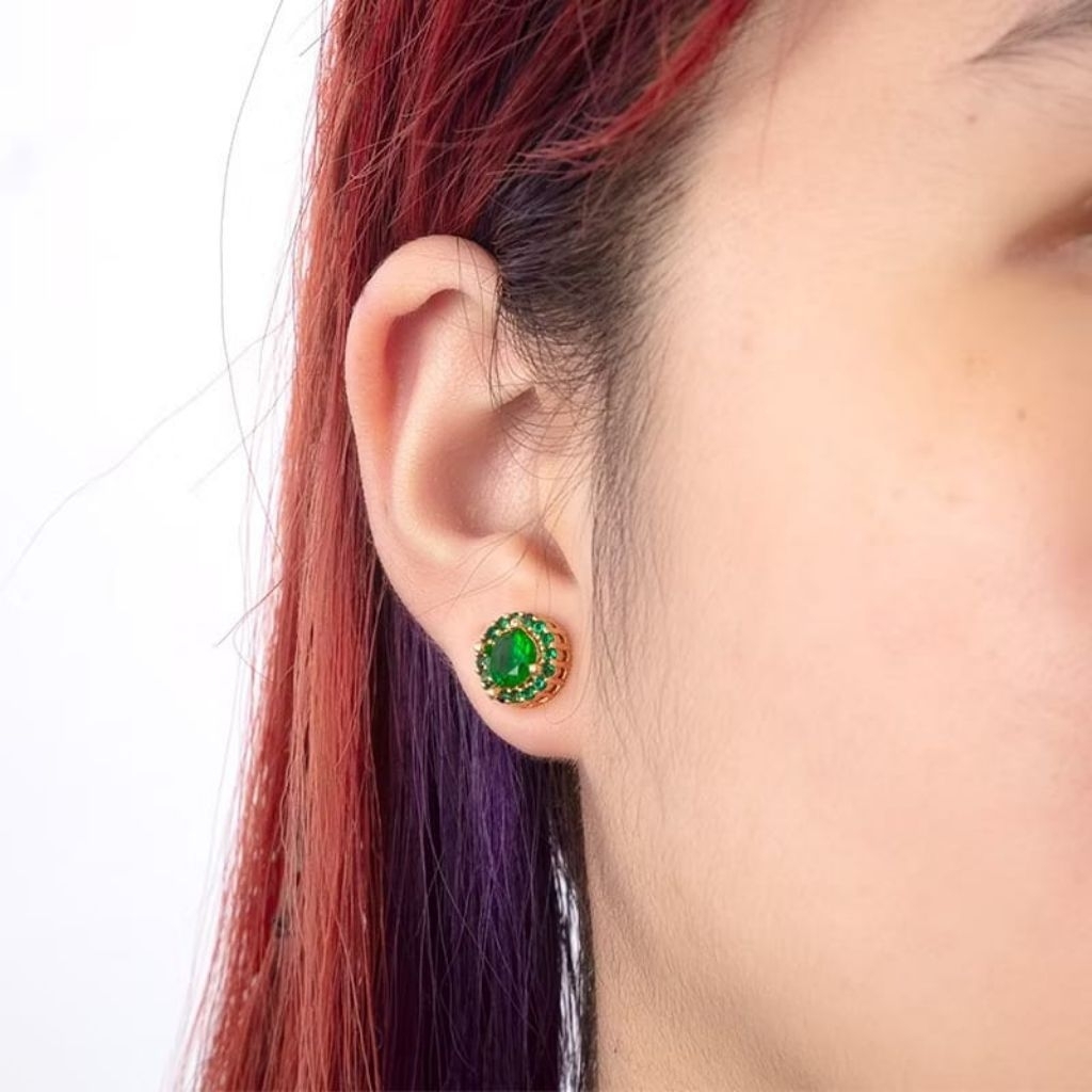 Anting Batu permata Hijau