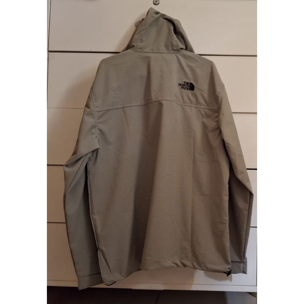 BNWT TNF bahan fleece size L