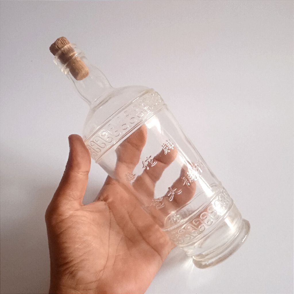 Antik Vintage Botol Kaca Cina Tulisan Huruf Timbul Tua Utuh Layak Koleksi