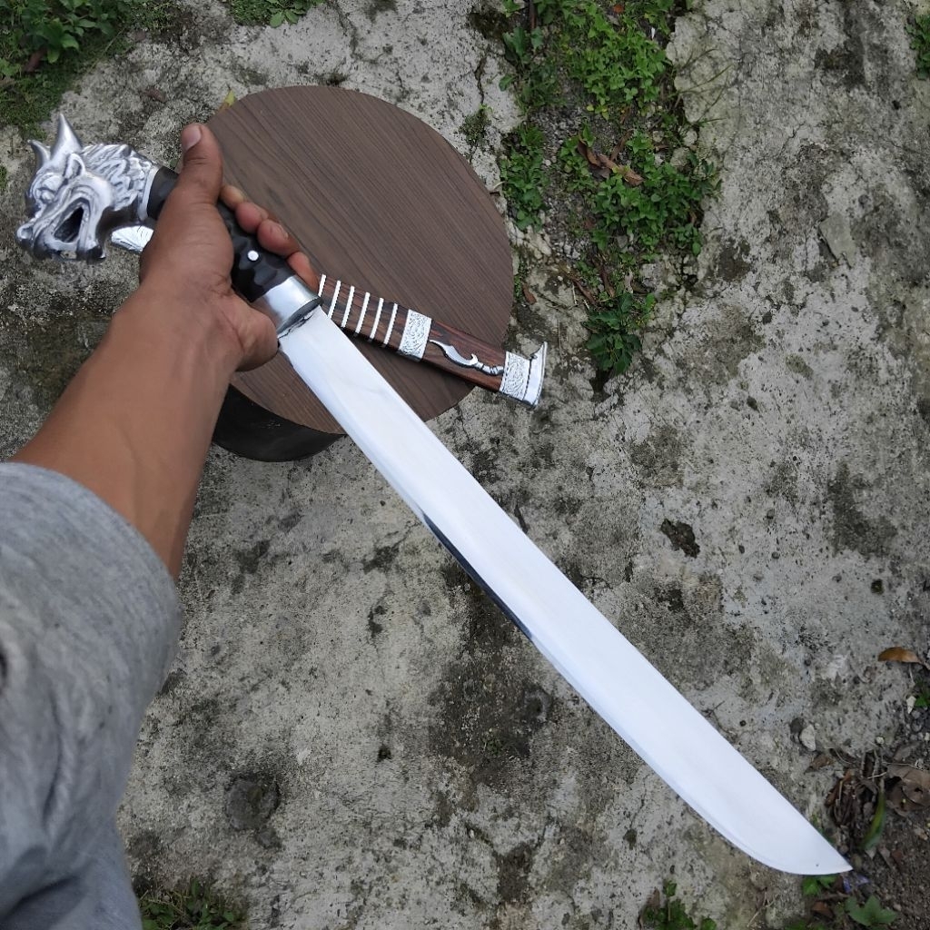 Bedog Naga Liong Alat Perkebunan Asli Baja