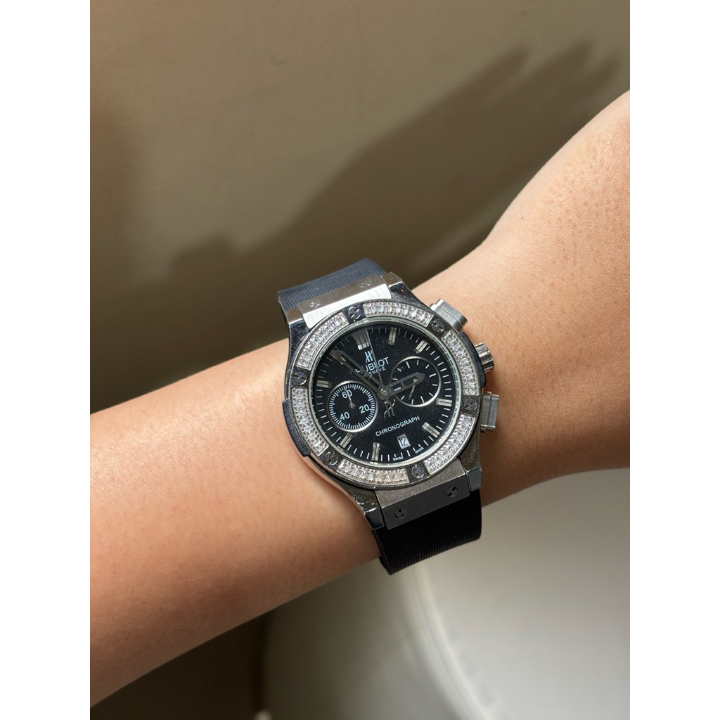 jam tangan wanita hublot tidak ori