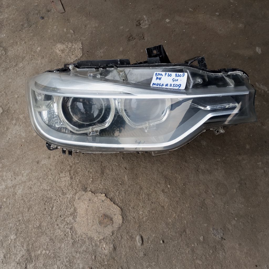 mika head lamp kanan BMW F30