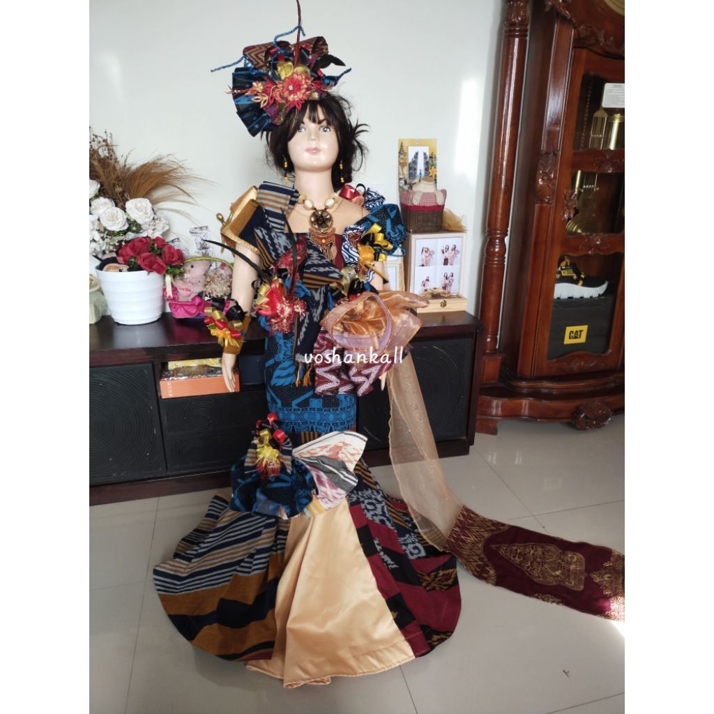 Dress glamor anak batik Banten mix tenun etnik Nusantara wastra