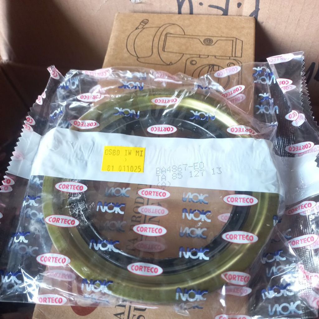 oil seal roda belakang canter136/hdx