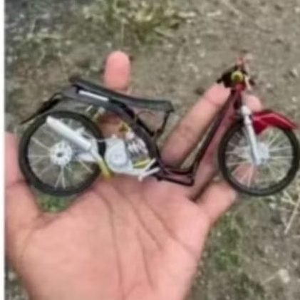 diecast miniatur motor drag honda beat karbu sudah terpasang dinamo