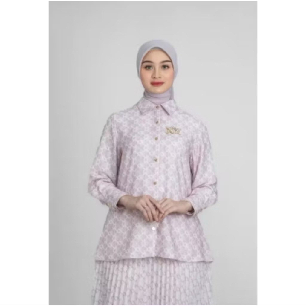 Wearing Klamby Monogram Pleated Wearing Klamby Pennyrose