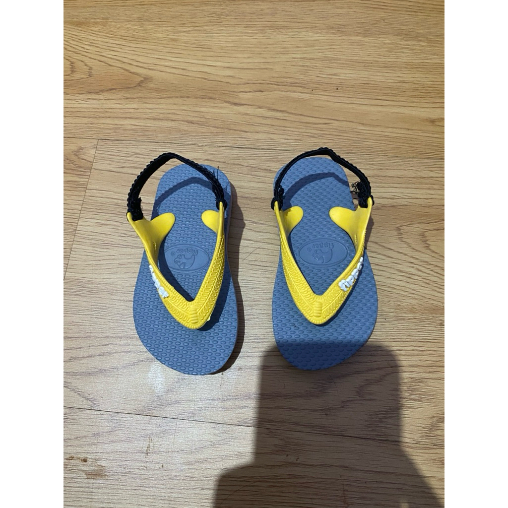 Preloved sandal anak (bayi ) fipper original