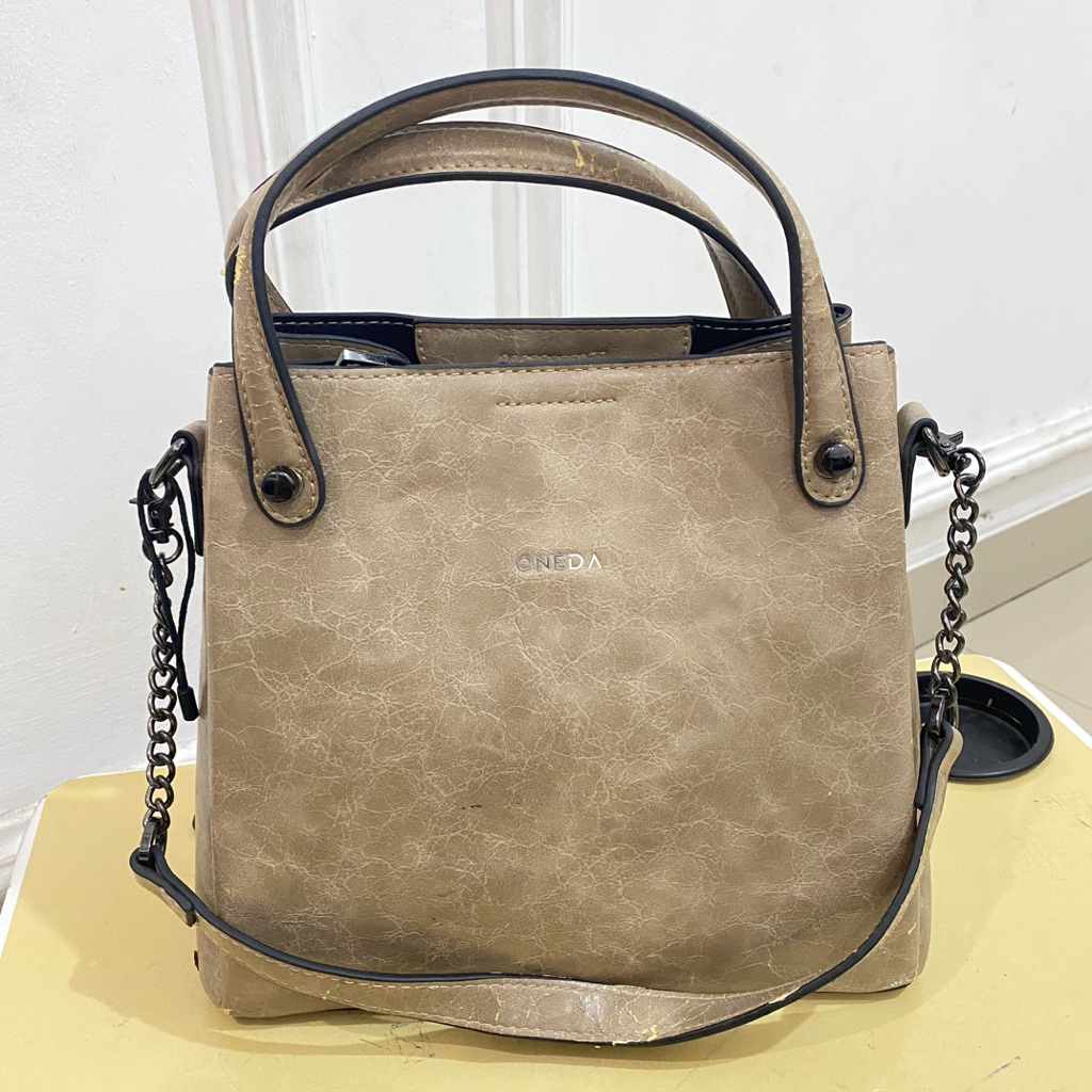Oneda Beth Preloved. Tas Slempang Wanita