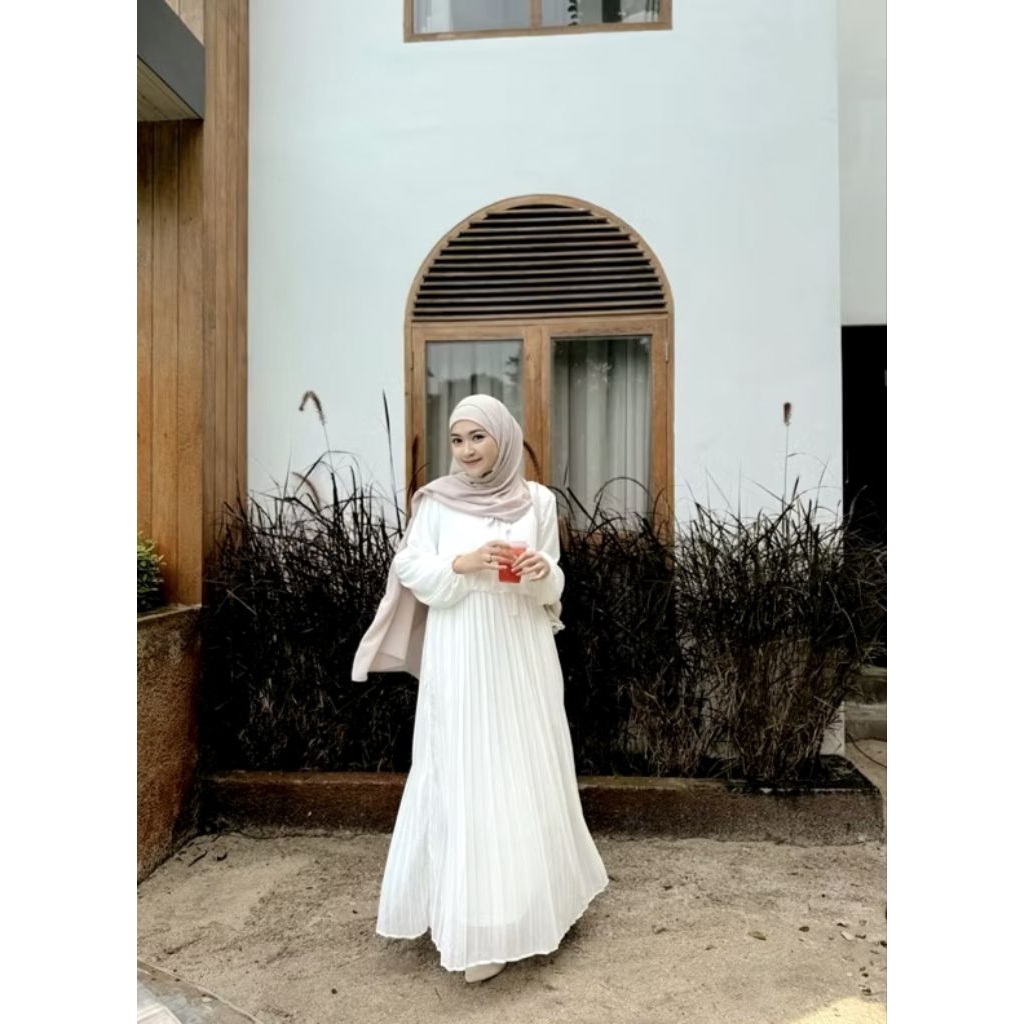 Gamis Yuri fashion putih plisket