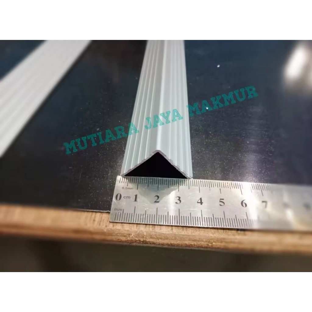 LIS L SILVER SIKU KOPER HARDCASE LIS SIKU SILVER