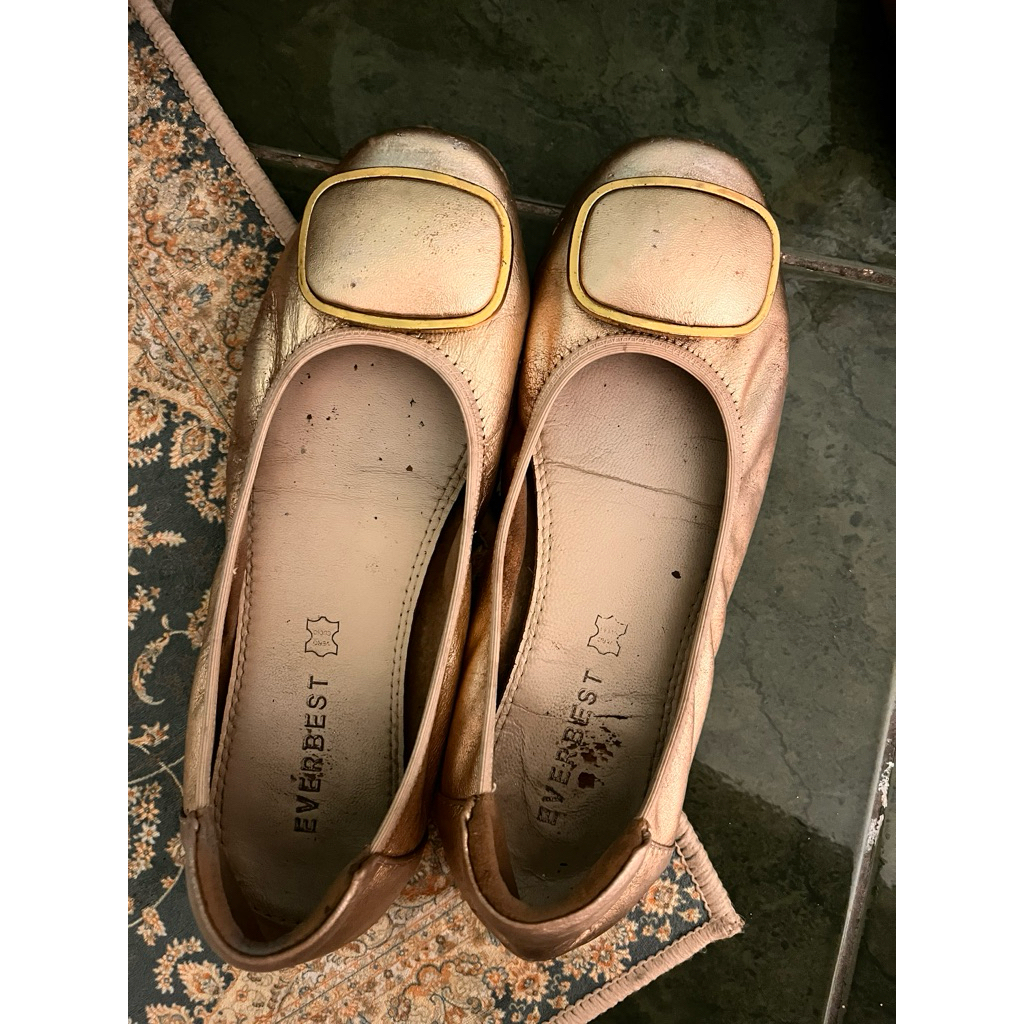 Preloved Everbest Flatshoes