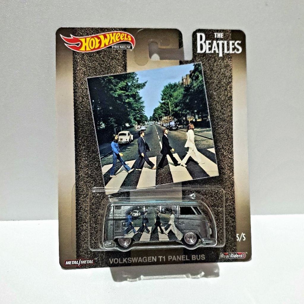 HOT WHEELS Premium Volkswagen VW T1 Panel The Beatles SEGEL - Kerut,cek gambar 2&3