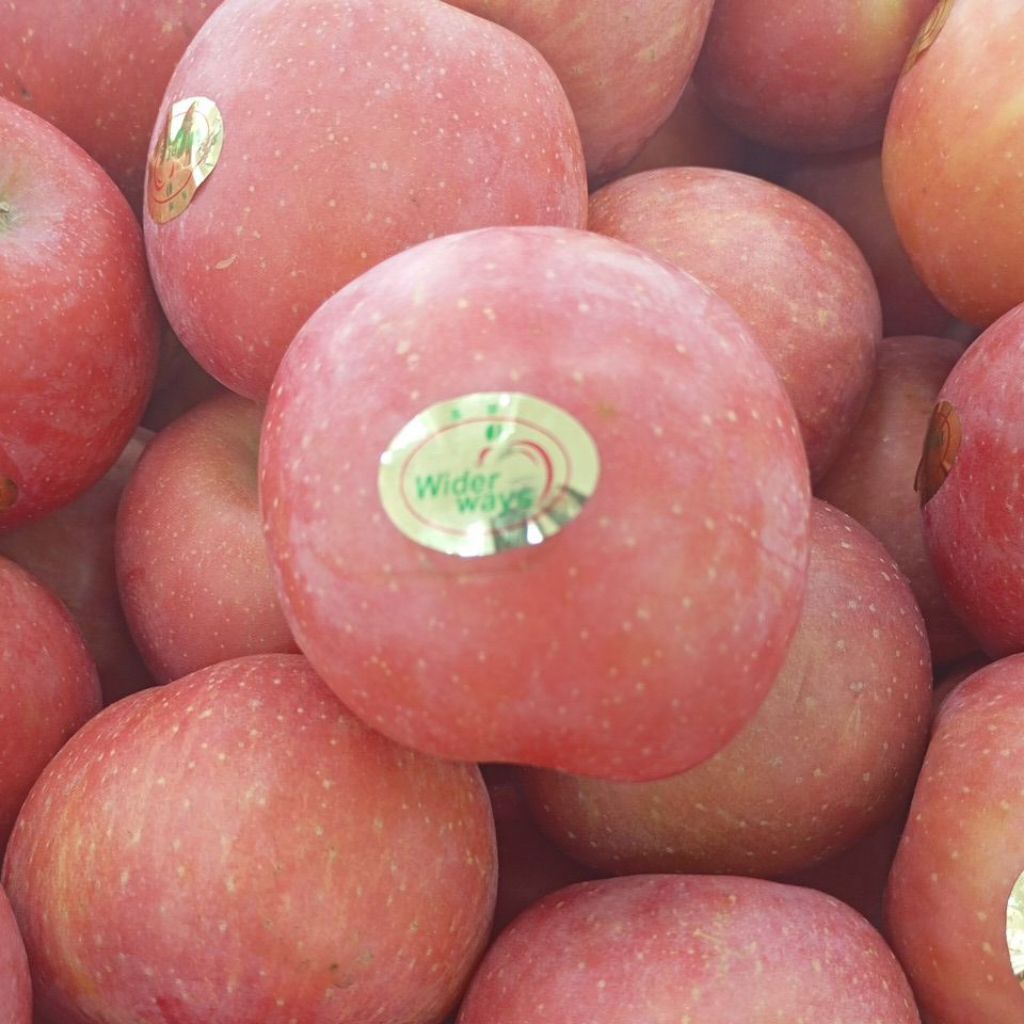 APEL FUJI SUPER WIDER WAYS  SEGAR 1KG BUAH FRESH