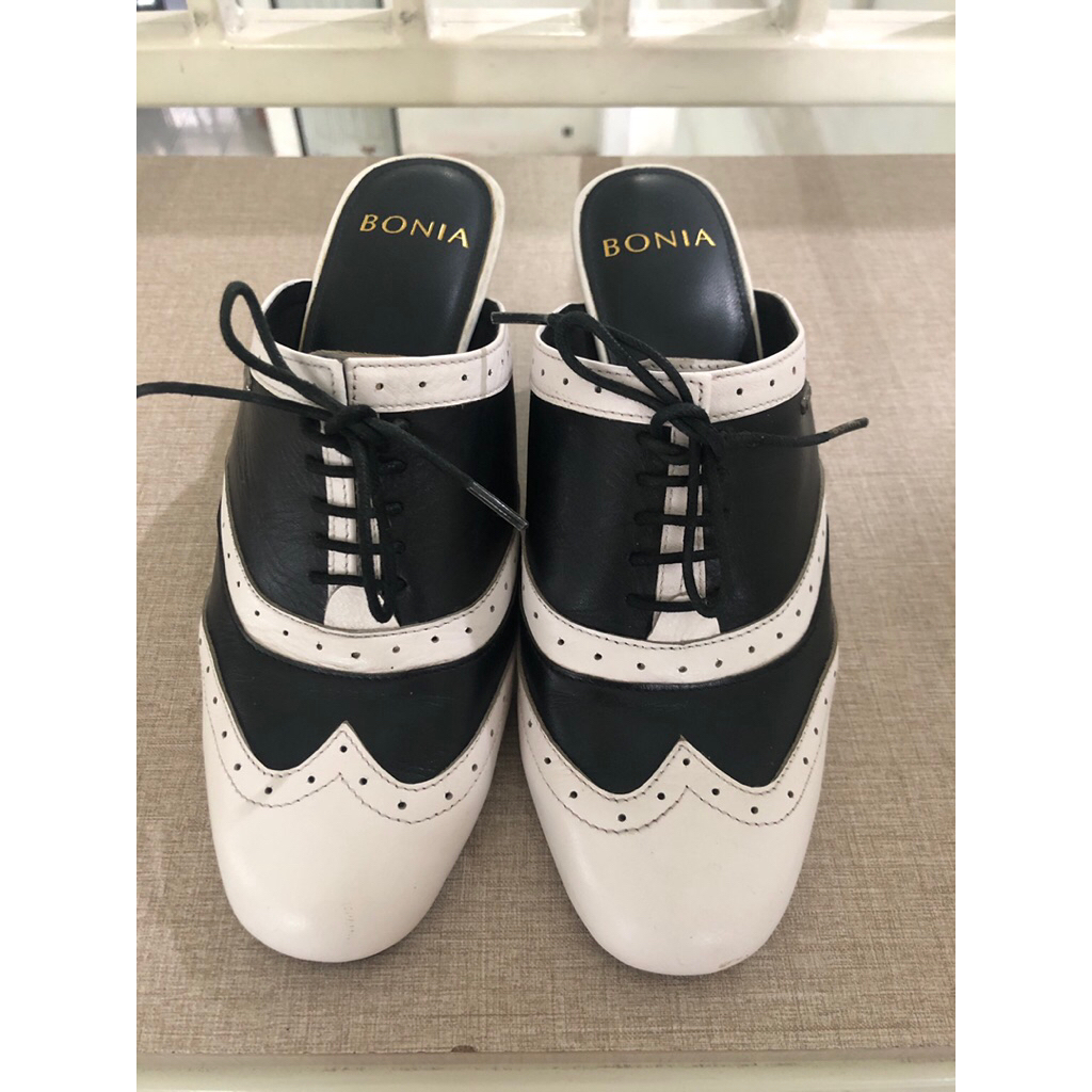 Preloved sepatu bonia