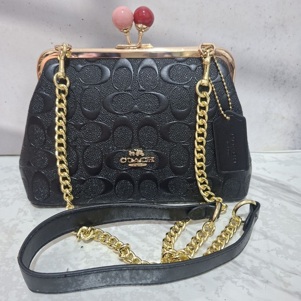 Tas Preloved Pouch Behel Sling Rantai Co Nora Kisslock Embos
