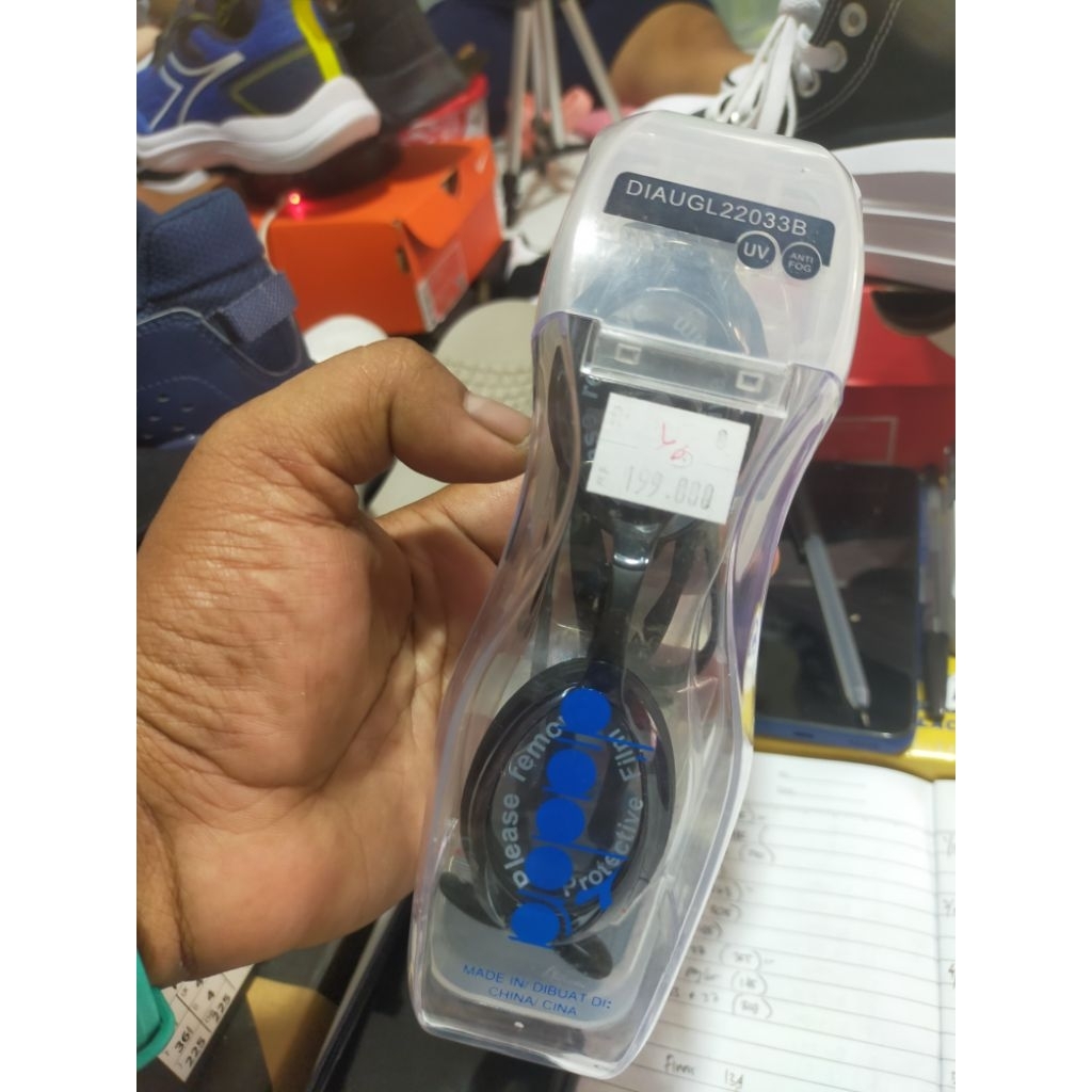 Kaca mata renang Dewasa original Diadora