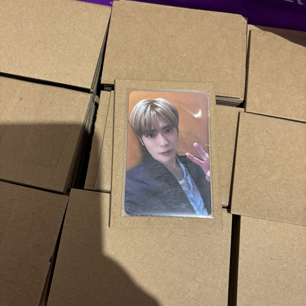 YELLOW BOARD NO 30 PHOTOCARD 7x10 CM