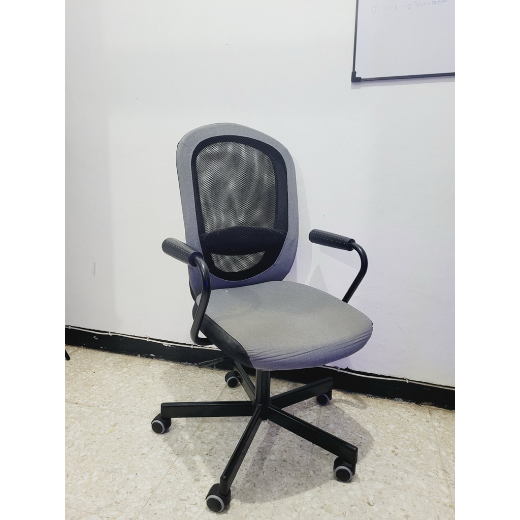 Kursi kerja kantor IKEA second bekas Asli type Flintan