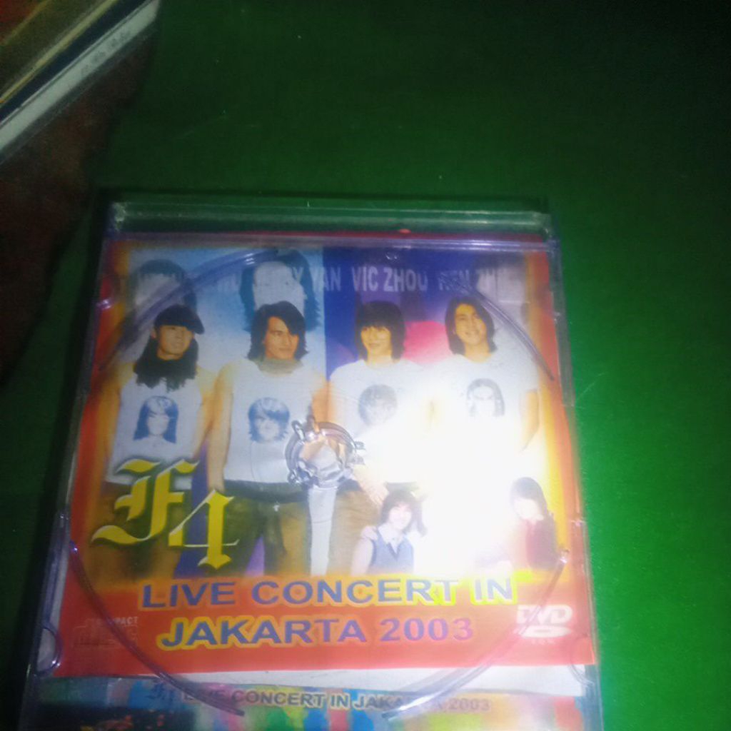 VCD F4 LIVE CONCERT IN JAKARTA BX838
