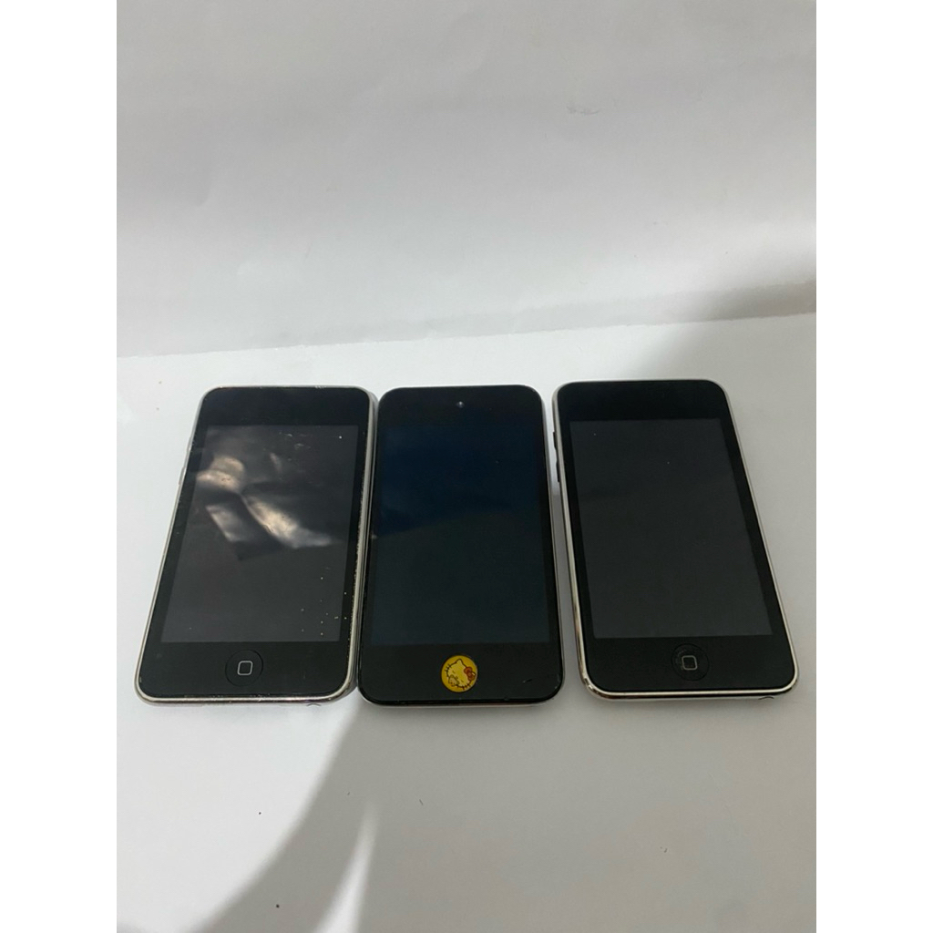 Ipod Touch Gen 2, 3 dan 4