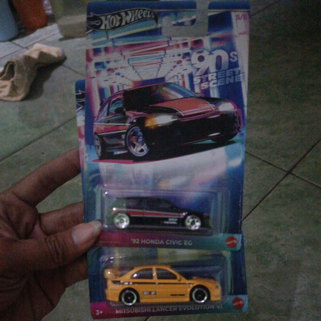 paketan hot wheels