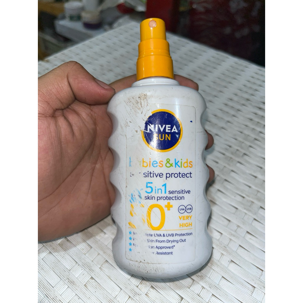(Deffect Kemasan)Nivea Sunblok Anak 200ml