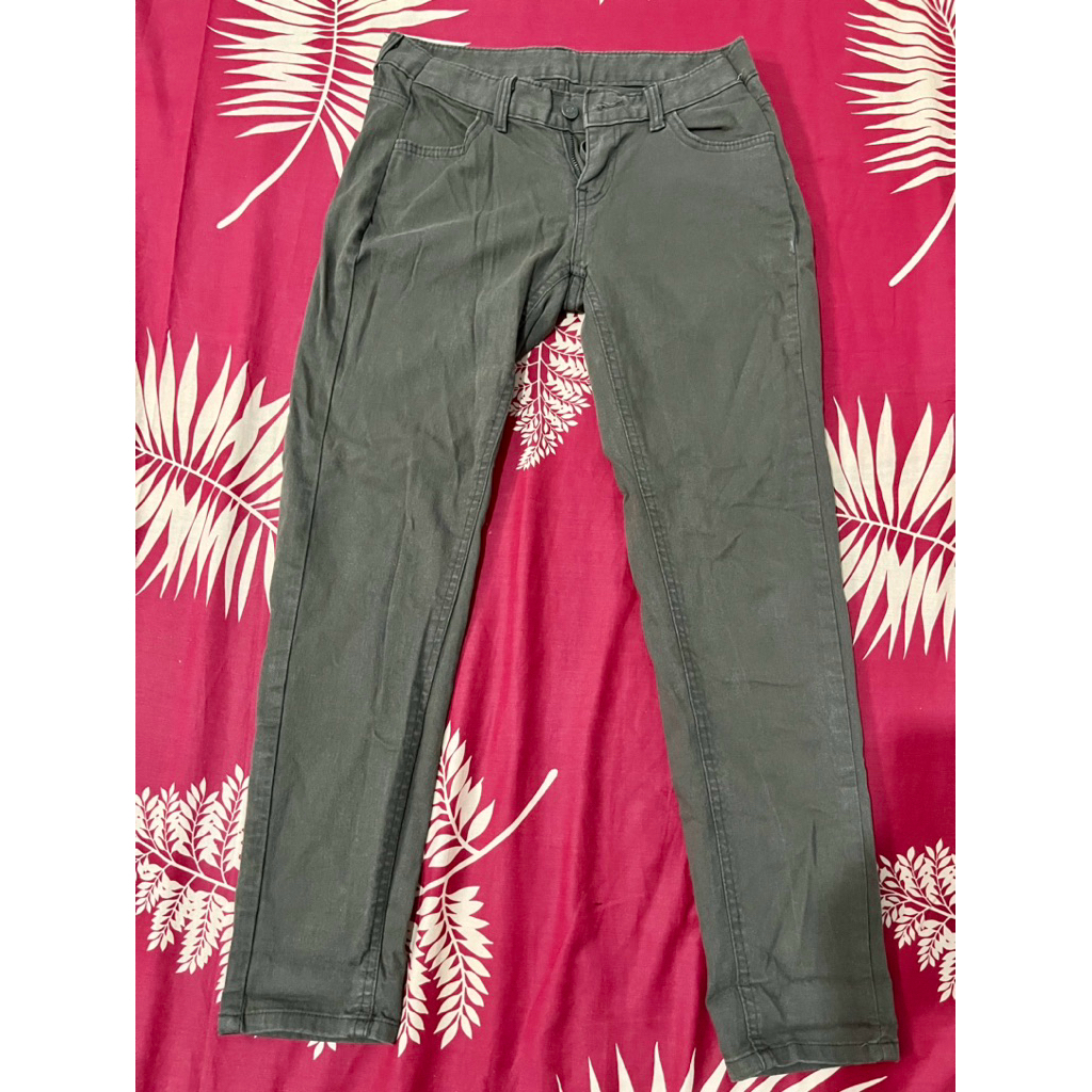 Celana Jeans Hijau Army