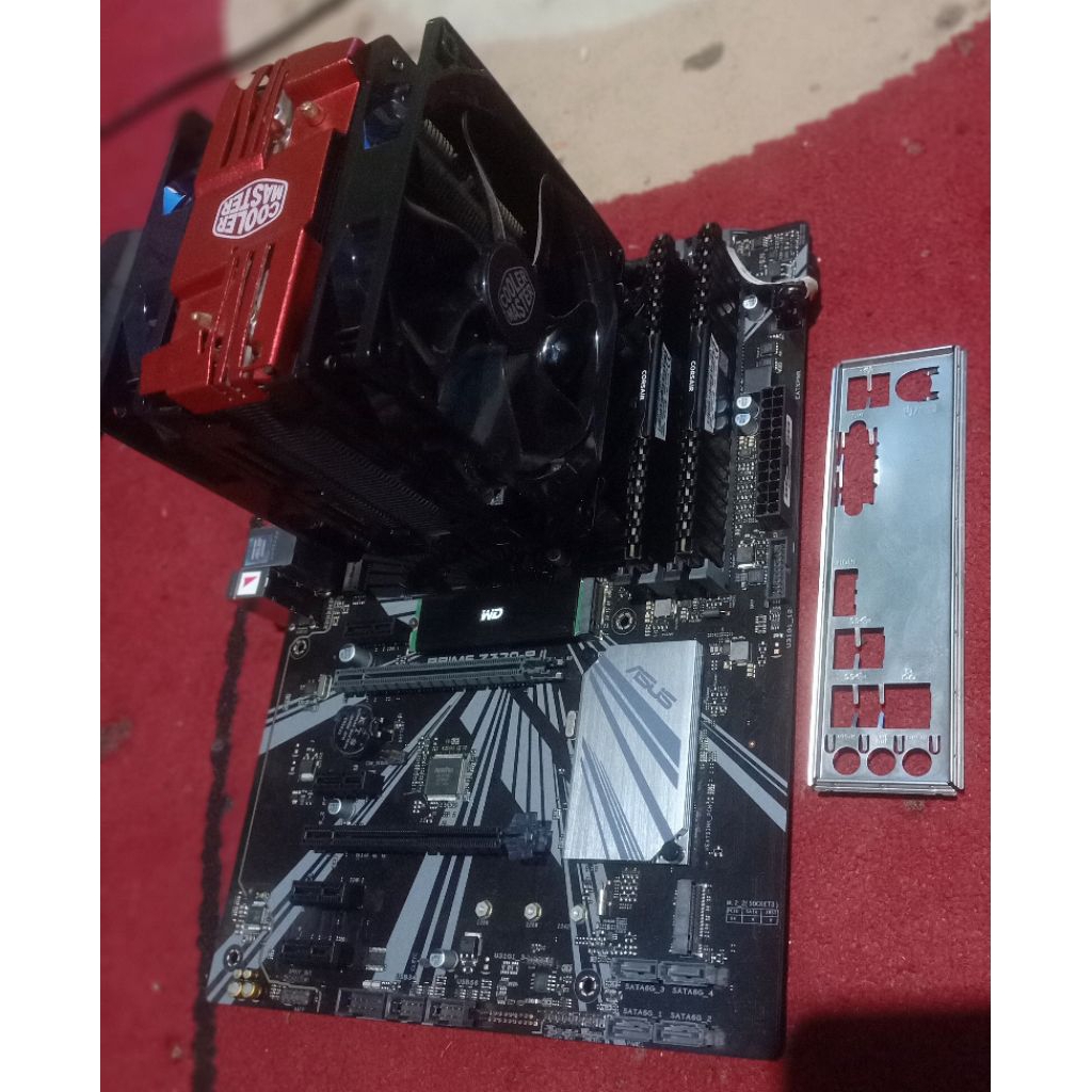 Paket i7 8700k Mobo asus Z370 ram 16GB dan nvme 512GB