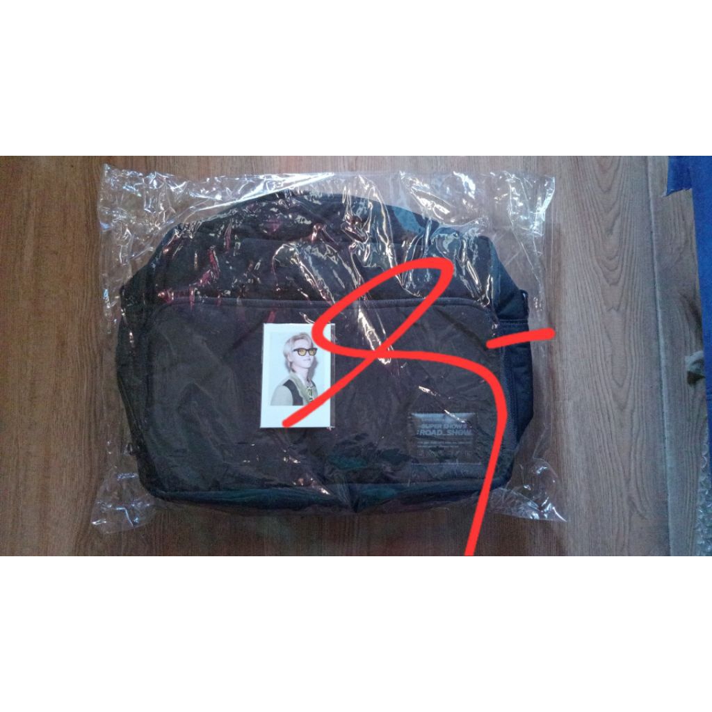 OFFICIAL MD SS9 - MESSENGER BAG SET PC POLAROID YESUNG SUPER JUNIOR