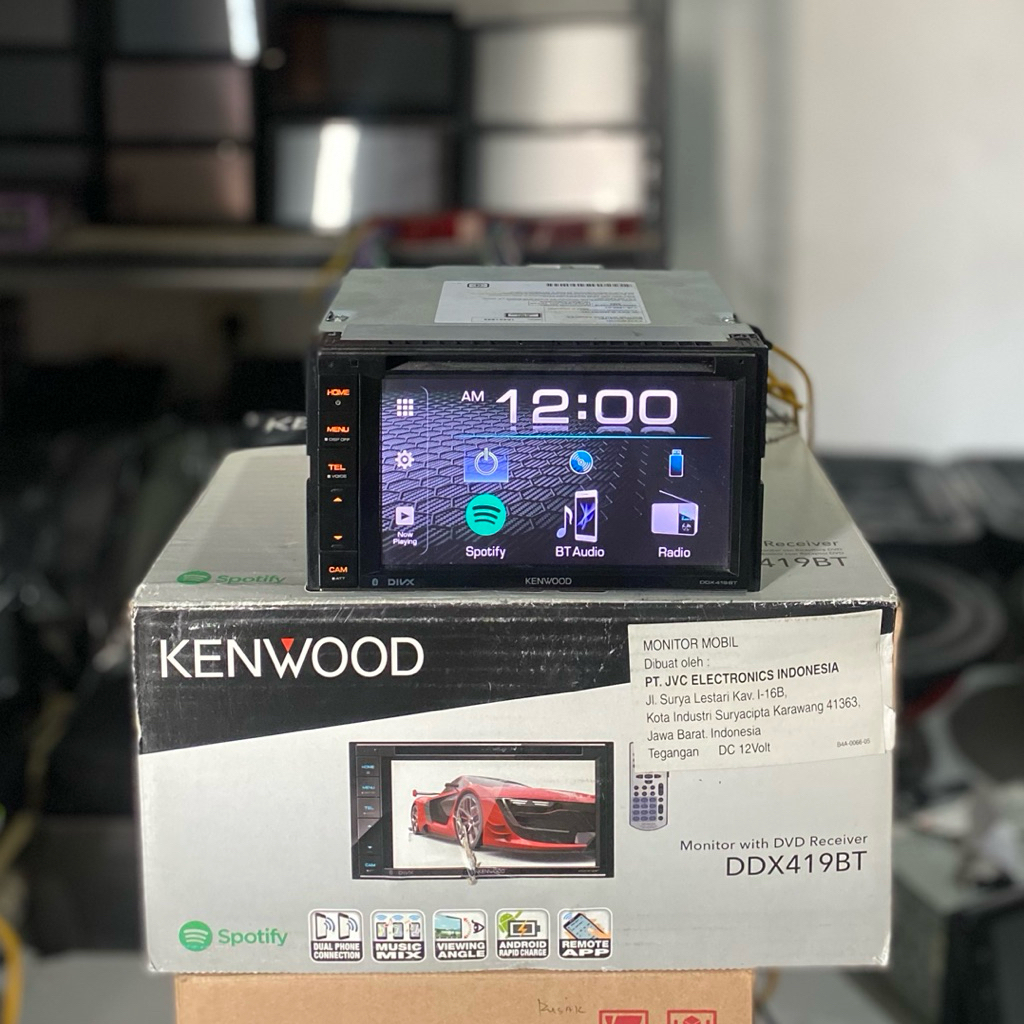 head unit double din merk kenwood ddx419 ukuran 7 inch