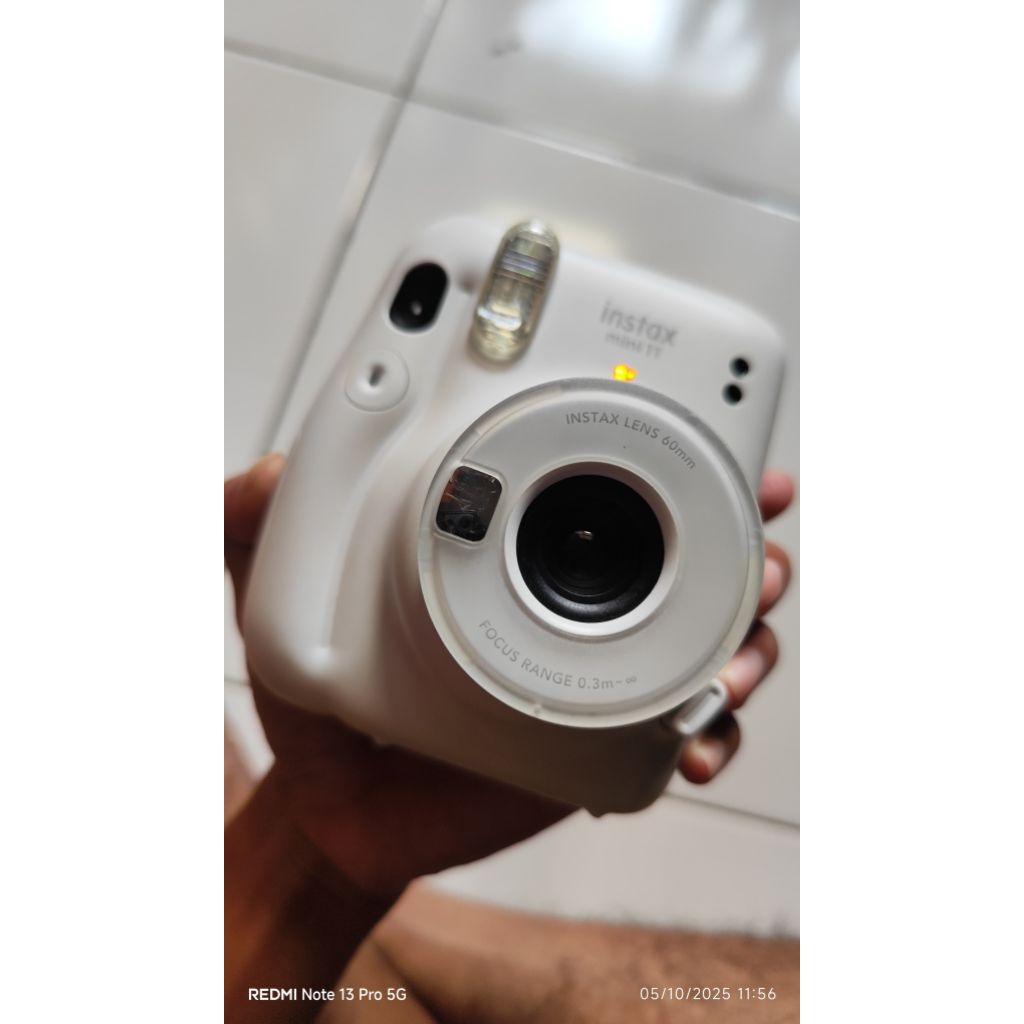 kamera polaroid instax mini 11 second/bekas