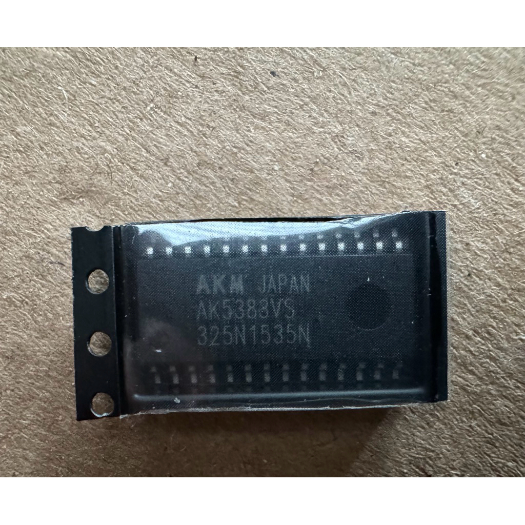 IC ADC DLMS Behringer DCX2496 AK5383VS AK5383 original