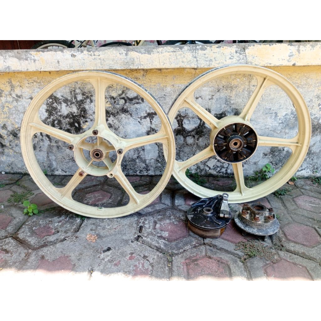 velg 18 Kawasaki Enkei 1 ketrikan GTO KAWA 140-185