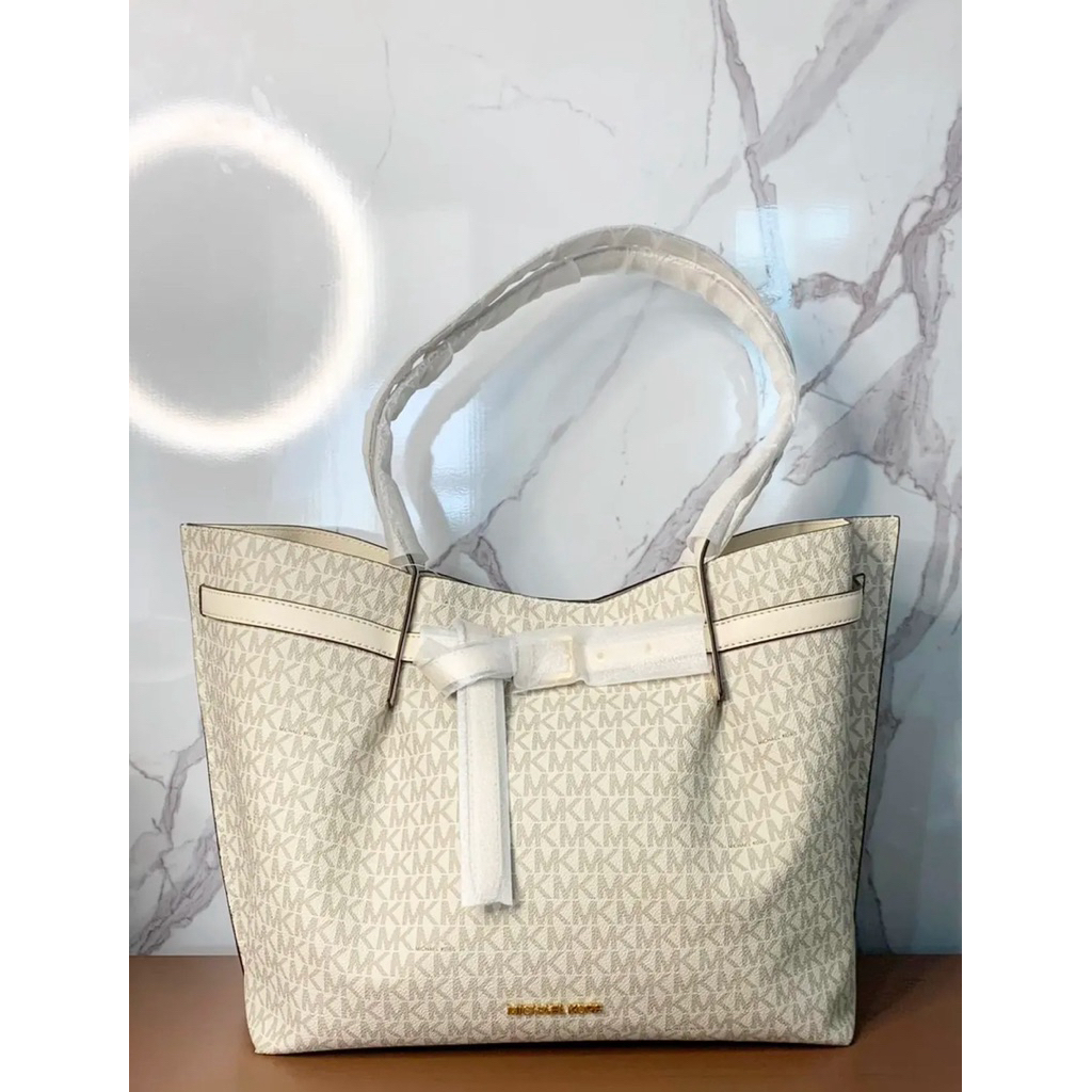MK Emilia Large Logo Tote Bag signature vanilla