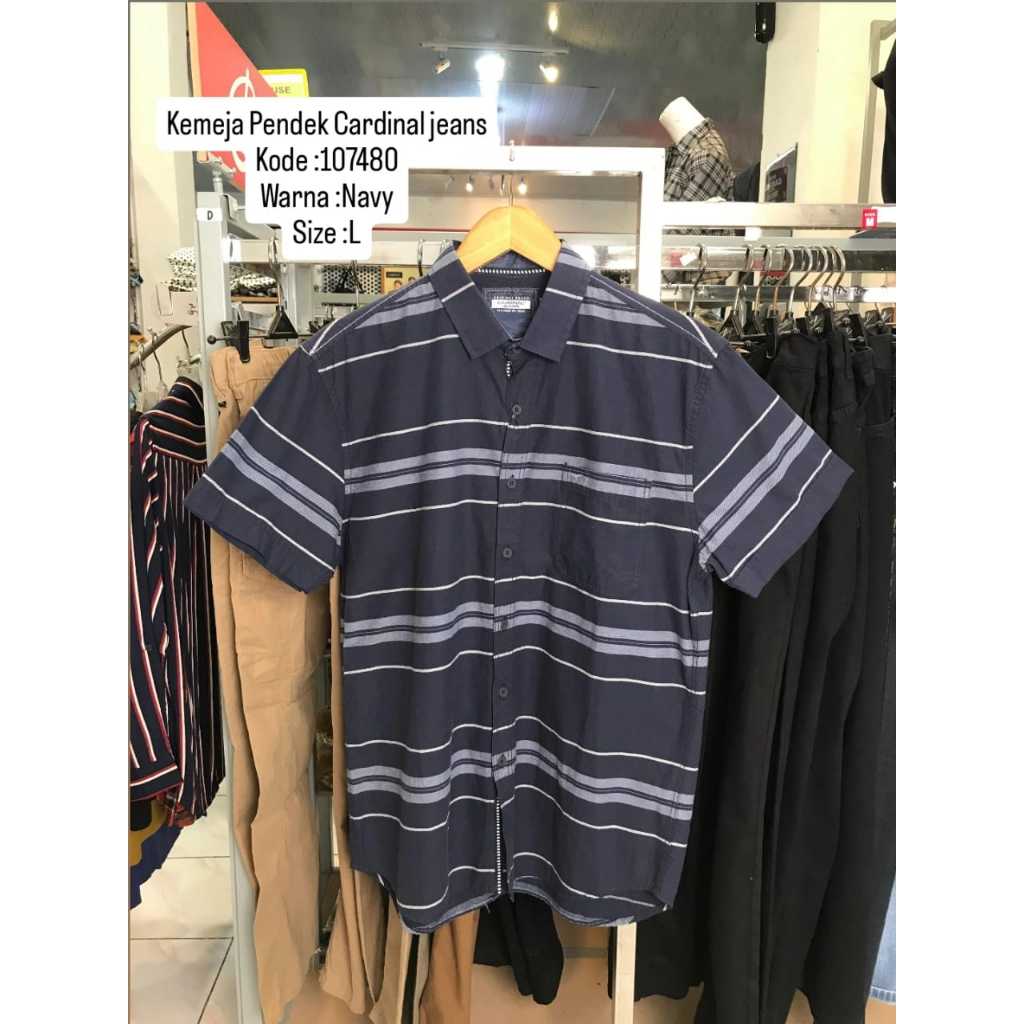 Kemeja Pendek Cardinal Jeans